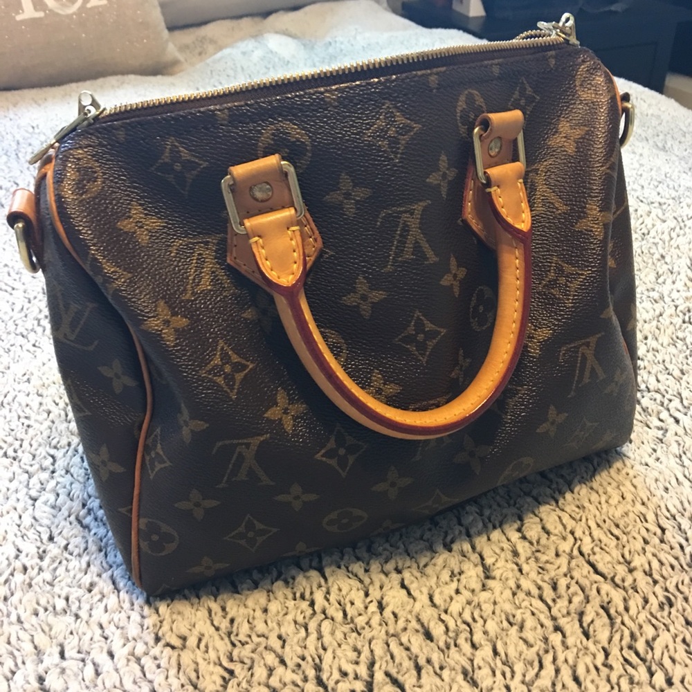 Louis Vuitton Speedy 25 Crossbody
